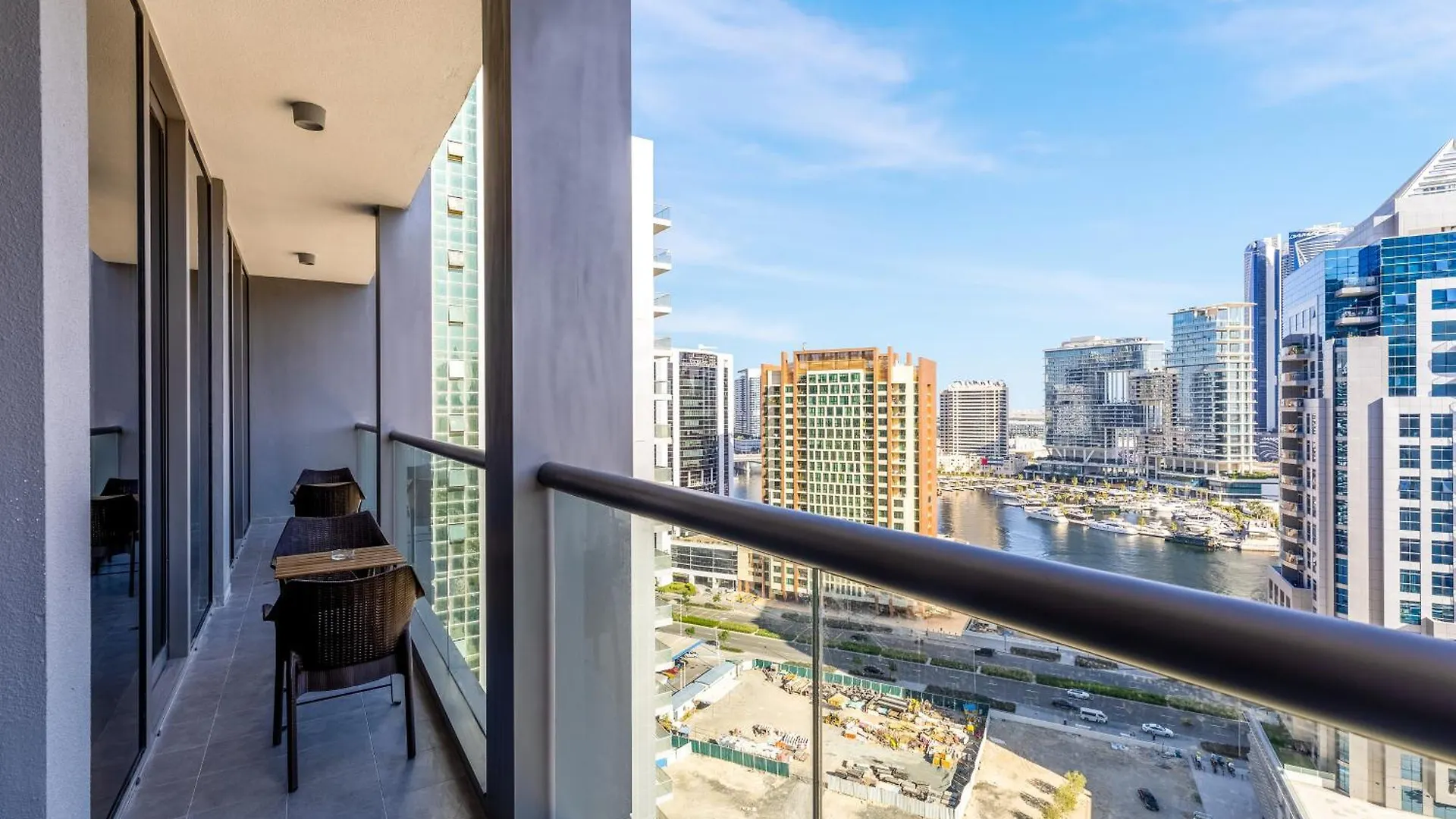 Maison Privee - Classy Urban Retreat With Amazing Dubai Canal Views