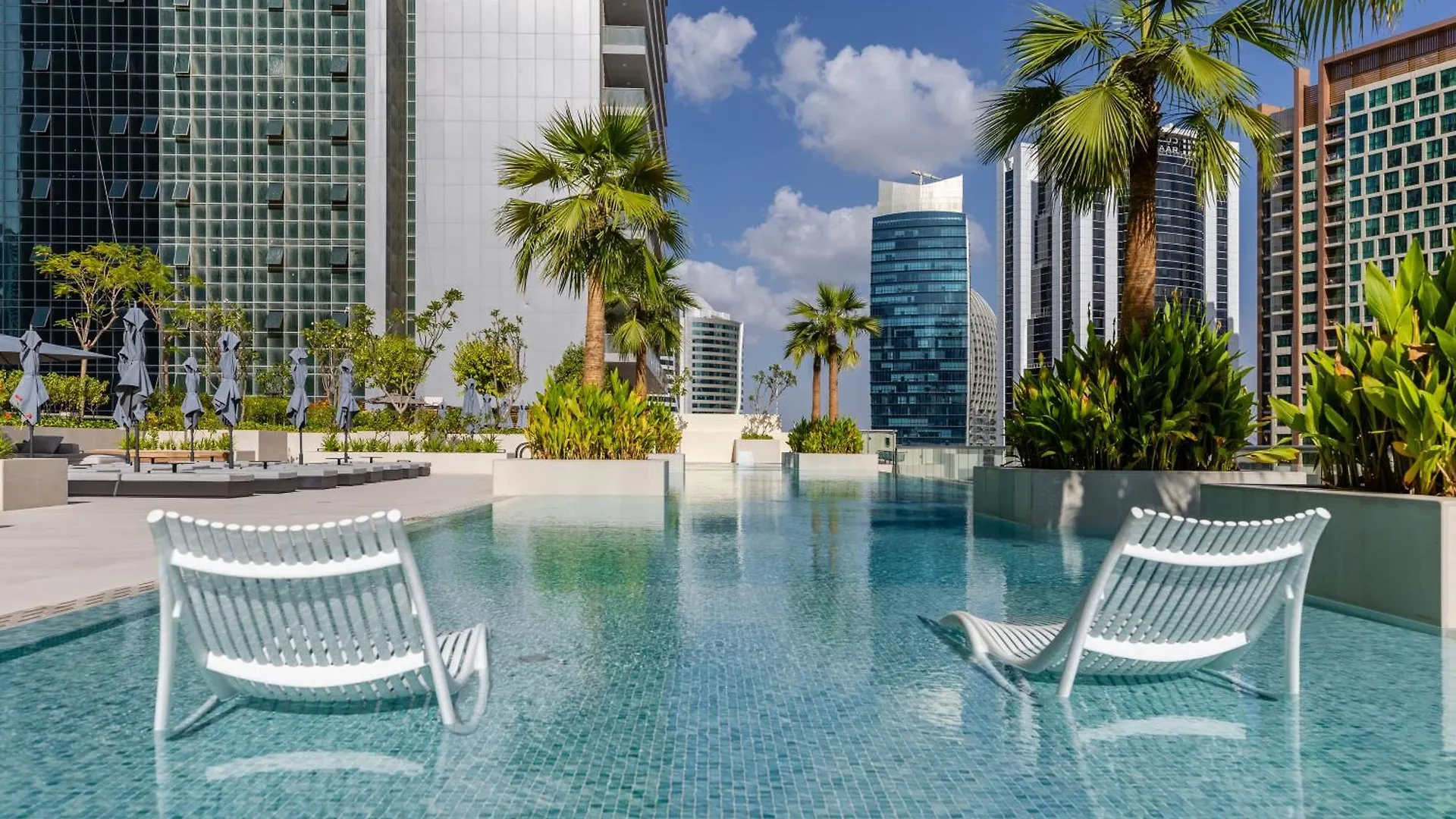 Maison Privee - Classy Urban Retreat With Amazing Dubai Canal Views Apartment